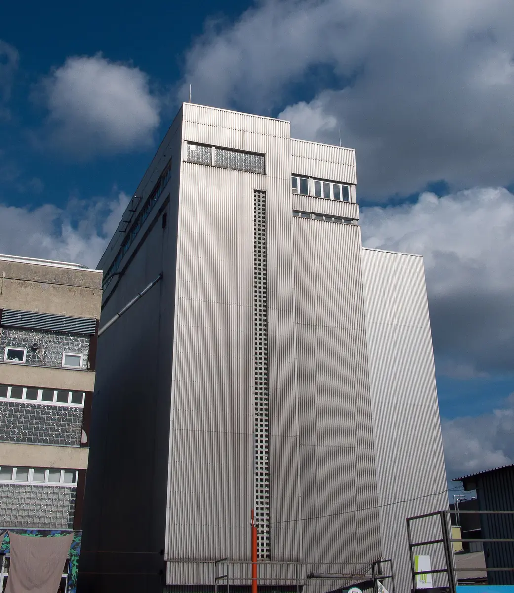 The gym's old potato-silo building in 2008, before the 2017–2021 renovation.